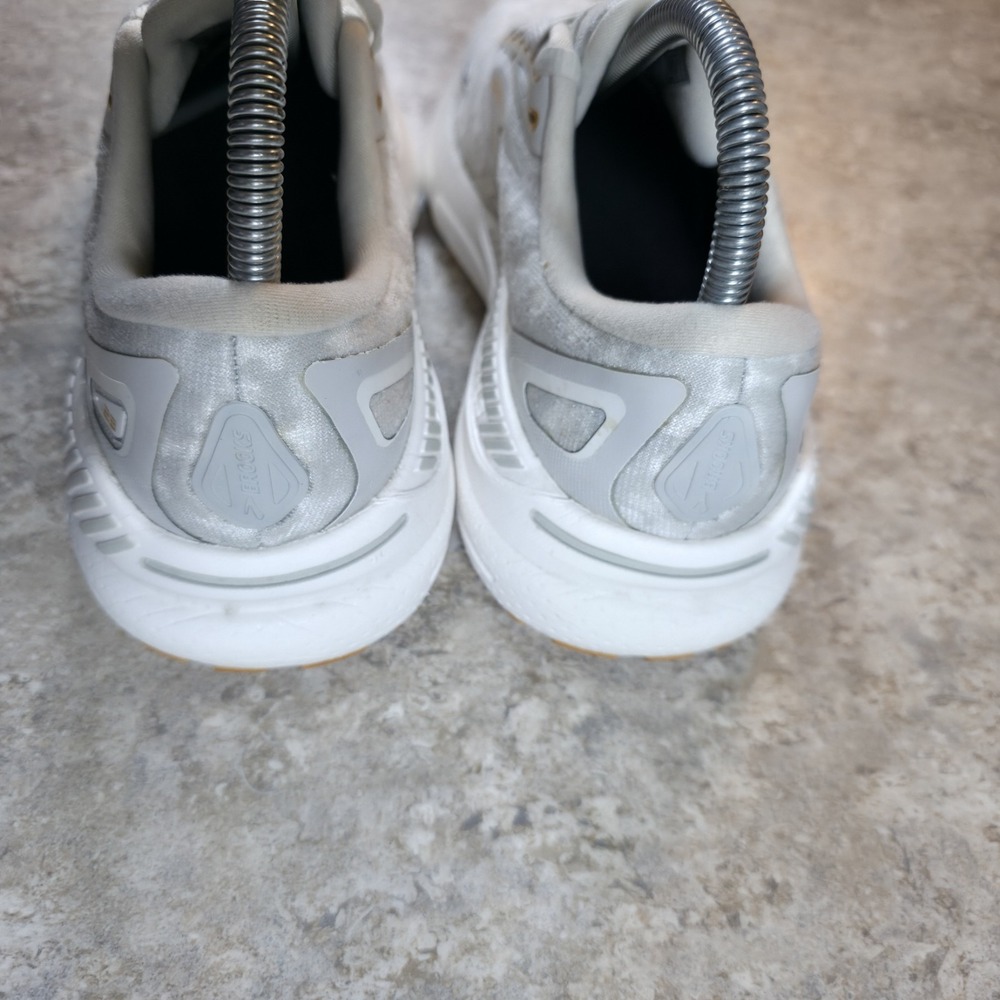 Brooks Adrenaline GTS 23 Womens 8 White Gray Running Shoes Sneakers *Barely Worn - Picture 6 of 9